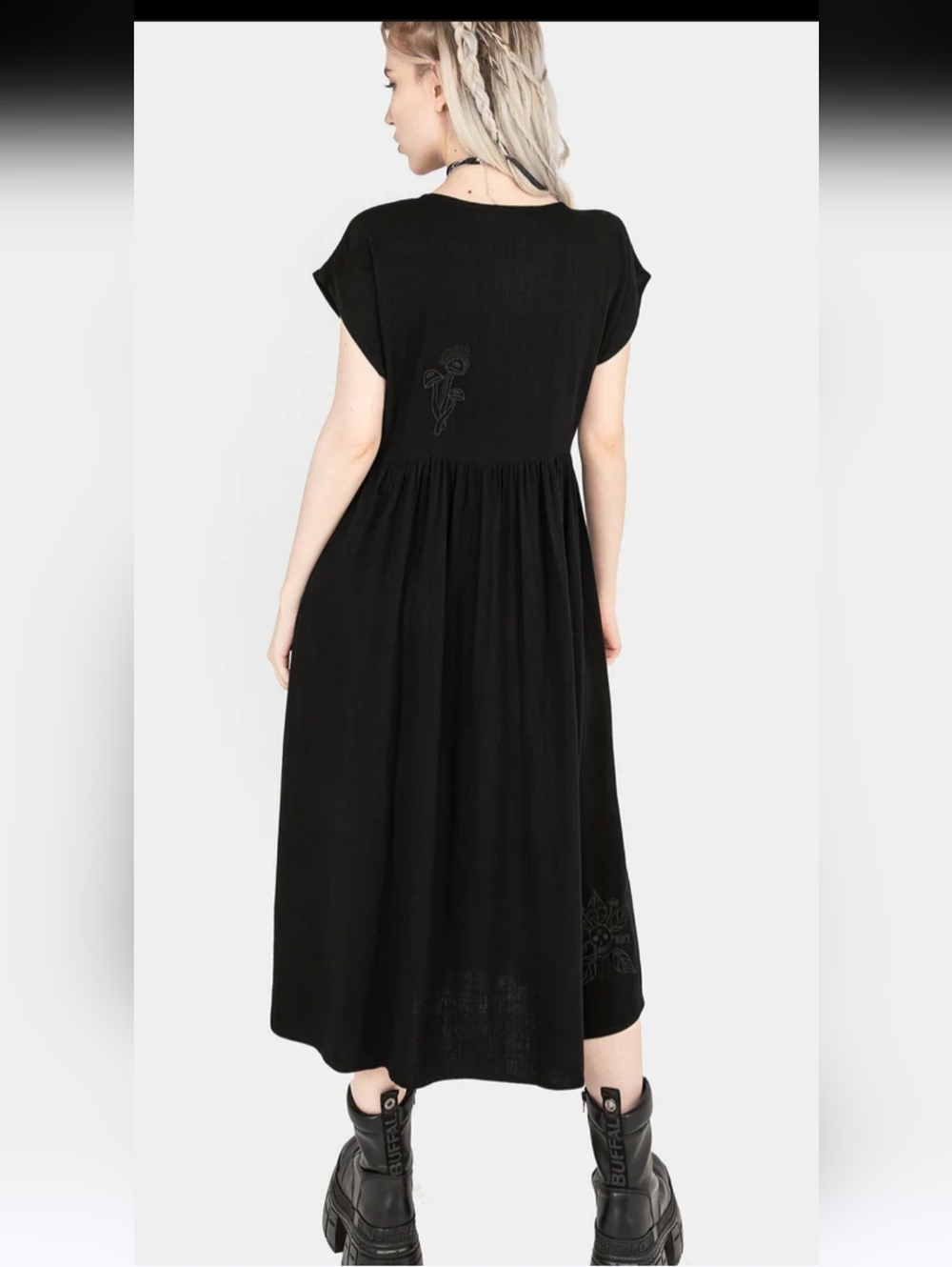 Disturbia Women’s Scutellaria Embroidered Button Up Midi Dress In Black Size 6 - Picture 12 of 13